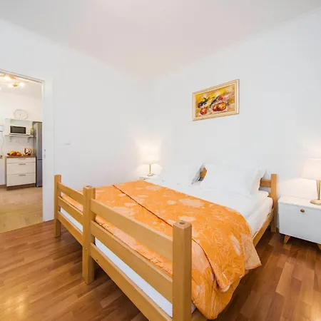 Dom wakacyjny Stunning Home In Split With Wi-Fi Split
