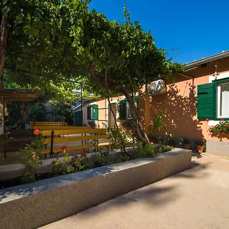 Dom wakacyjny Stunning Home In Split With Wi-Fi