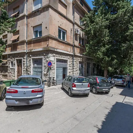Dom wakacyjny Stunning Home In Split With Wi-Fi *